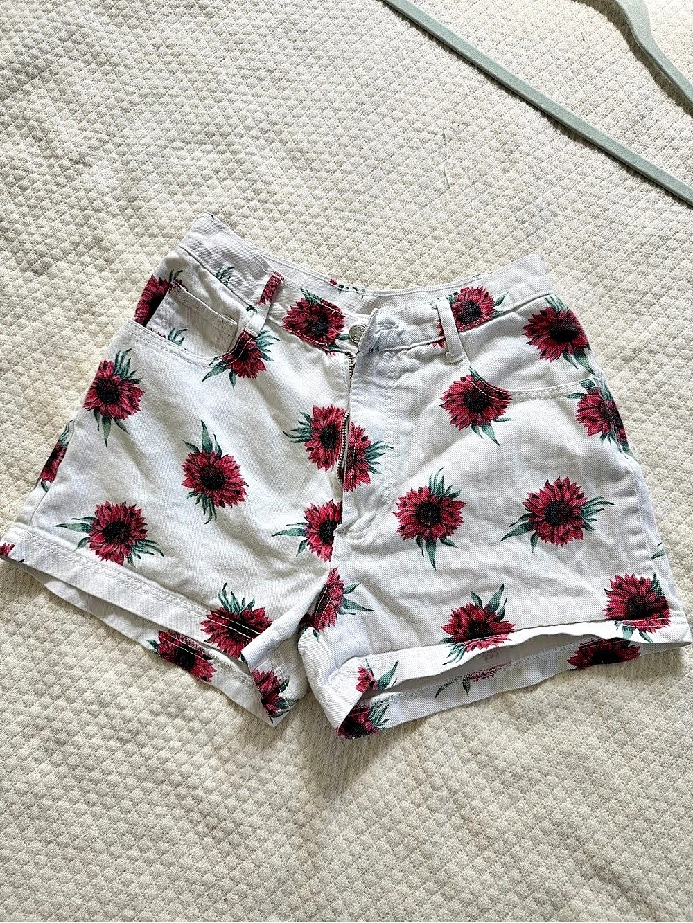 NIKI-LEE Floral Jean Shorts in White & Pink